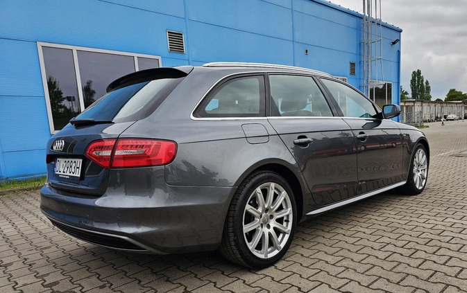 Audi A4 cena 54999 przebieg: 233000, rok produkcji 2015 z Wyszogród małe 529